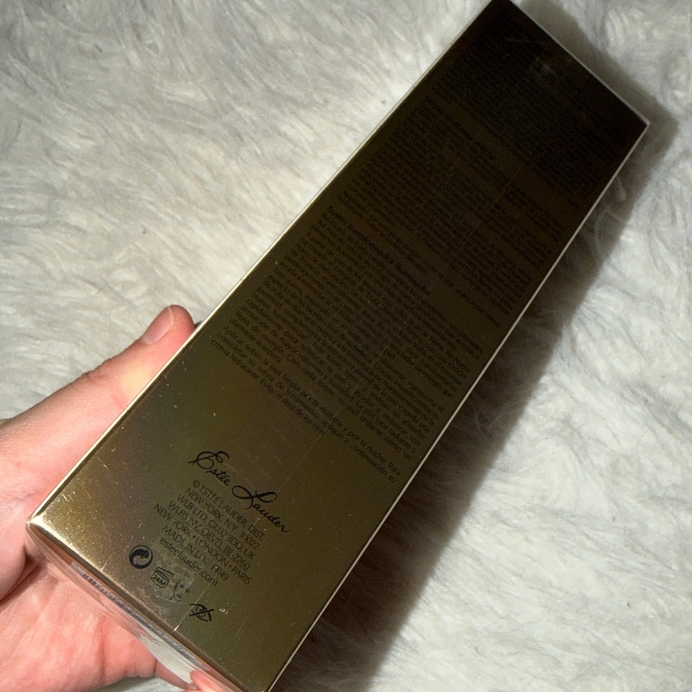 RE-NUTRIV ULTIMATE DIAMOND TRANSFORMATIVE BRILLIANCE SERUM - Picture 12 of 12